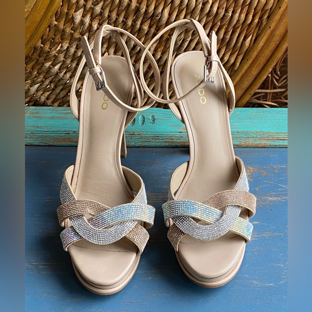 Aldo Elegant Beige and Gold Rhinestone Women's Heels Sandals Great Condition - Picture 12 of 15